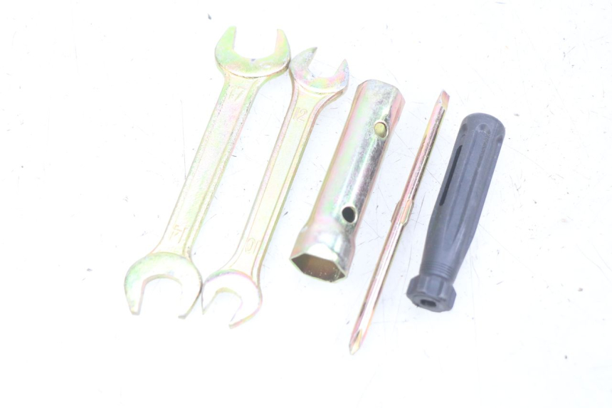 photo de TROUSSE A OUTILS YAMASAKI RAPTOR 50 (2013 - 2018)