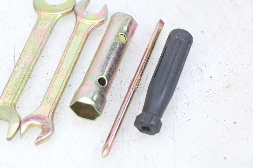 photo de TROUSSE A OUTILS YAMASAKI RAPTOR 50 (2013 - 2018)