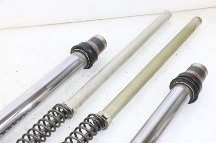 photo de TUBE FOURCHE HONDA CR 85 (2003 - 2007)