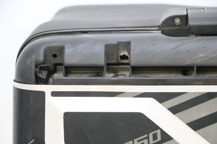 photo de VALISE DROITE BMW R GS 1250 (2021 - 2024) - Marquages et références