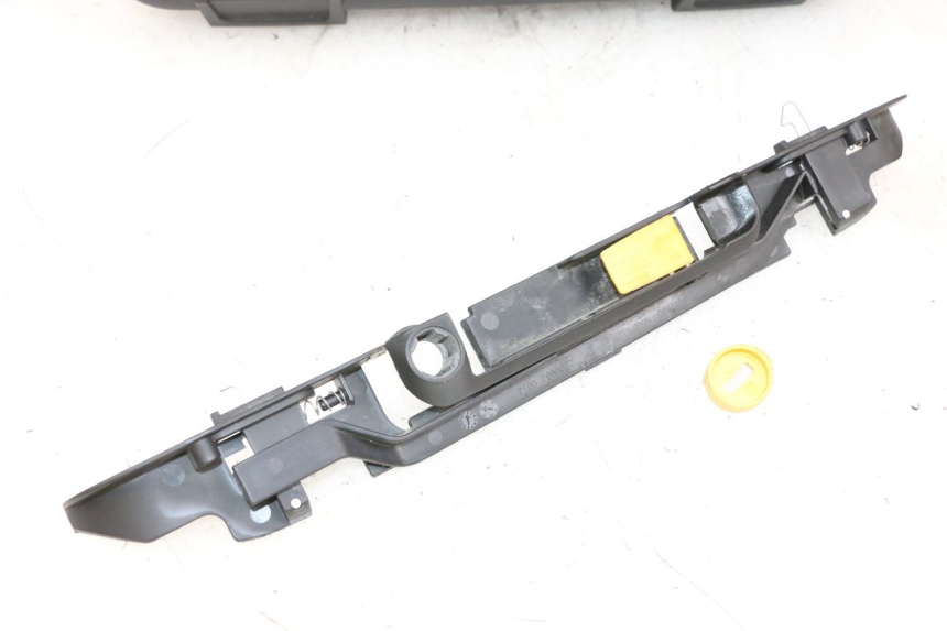 photo de VALISE DROITE BMW R GS 1250 (2021 - 2024) - Autre angle de vue