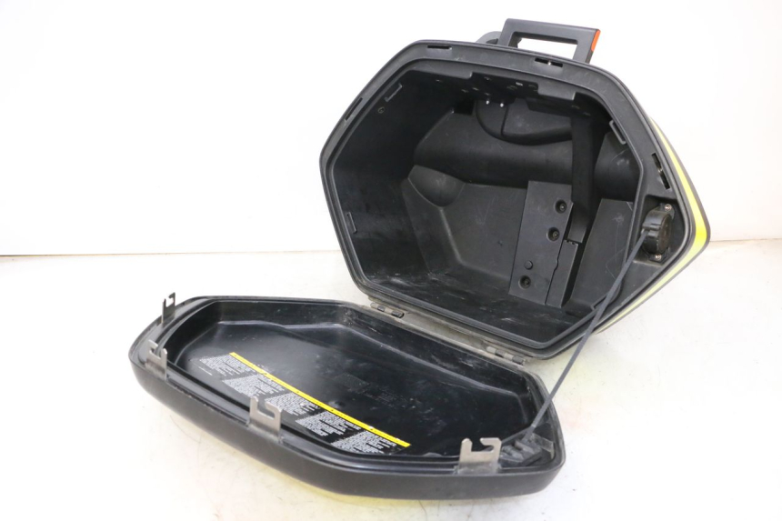 photo de VALISE GAUCHE YAMAHA FJR ABS 1300 (2006 - 2012) - Zoom état d’usage