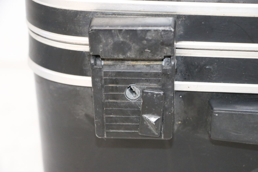 photo de VALISE GAUCHE KAWASAKI GTR 1000 (1994 - 2004) - Photo complémentaire