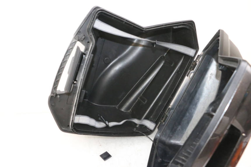 photo de VALISE GAUCHE KAWASAKI VERSYS ABS 650 (2015 - 2018) - Détails caractéristiques