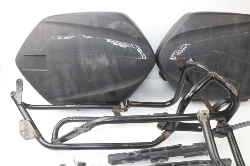 photo de VALISE YAMAHA TDM ABS 900 (2002 - 2014)