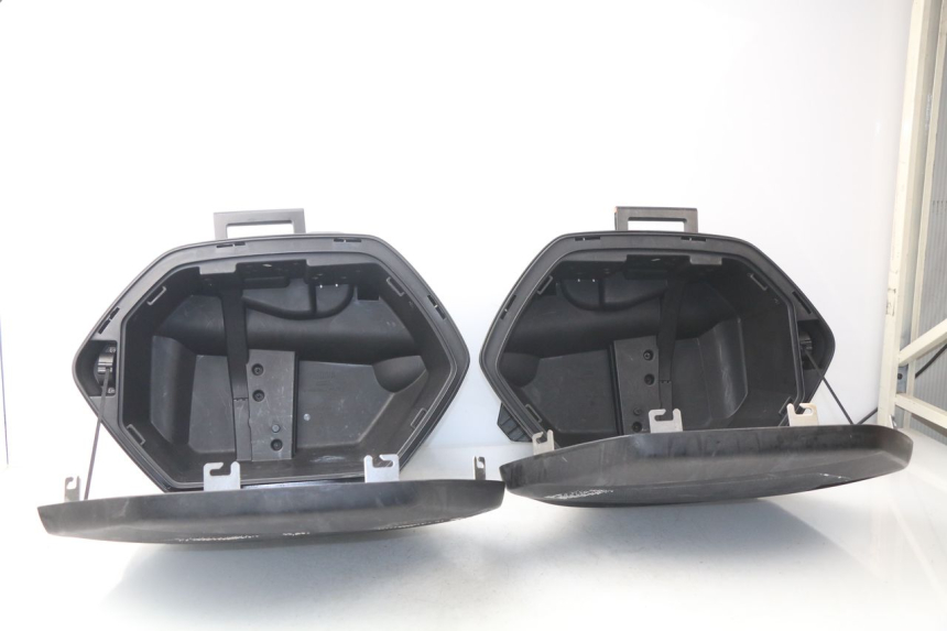 photo de VALISE YAMAHA TDM ABS 900 (2002 - 2014)