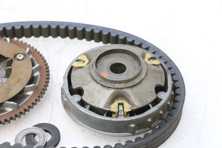 photo de VARIATEUR APRILIA ATLANTIC S 125 (2010 - 2013) - Détails caractéristiques