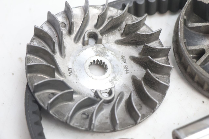 photo de VARIATEUR YAMAHA BW'S BWS 125 (2010 - 2013) - Détail de la pièce
