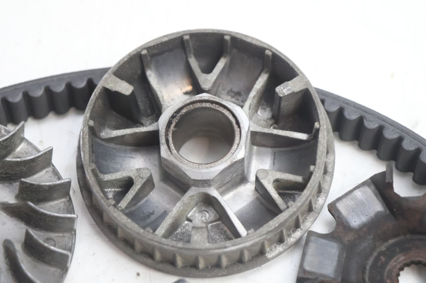 photo de VARIATEUR YAMAHA BW'S BWS 125 (2010 - 2013) - Zoom état d’usage