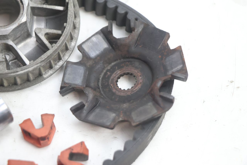 photo de VARIATEUR YAMAHA BW'S BWS 125 (2010 - 2013) - Autre angle de vue