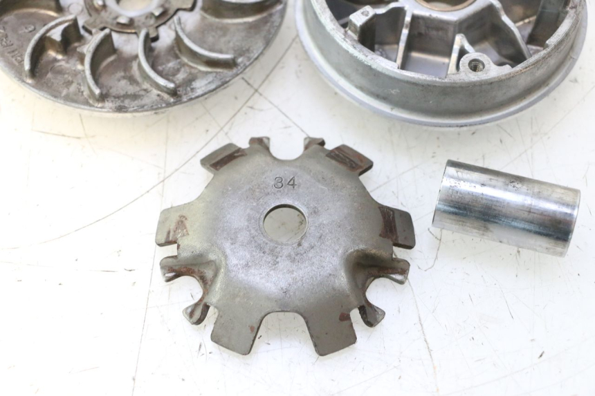 photo de VARIATEUR PEUGEOT CITYSTAR 2T 50 (2018 - 2021) - Gros plan technique