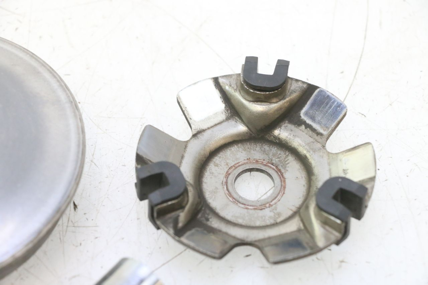 photo de VARIATEUR HONDA FES PANTHEON 125 (2003 - 2007) - Gros plan technique