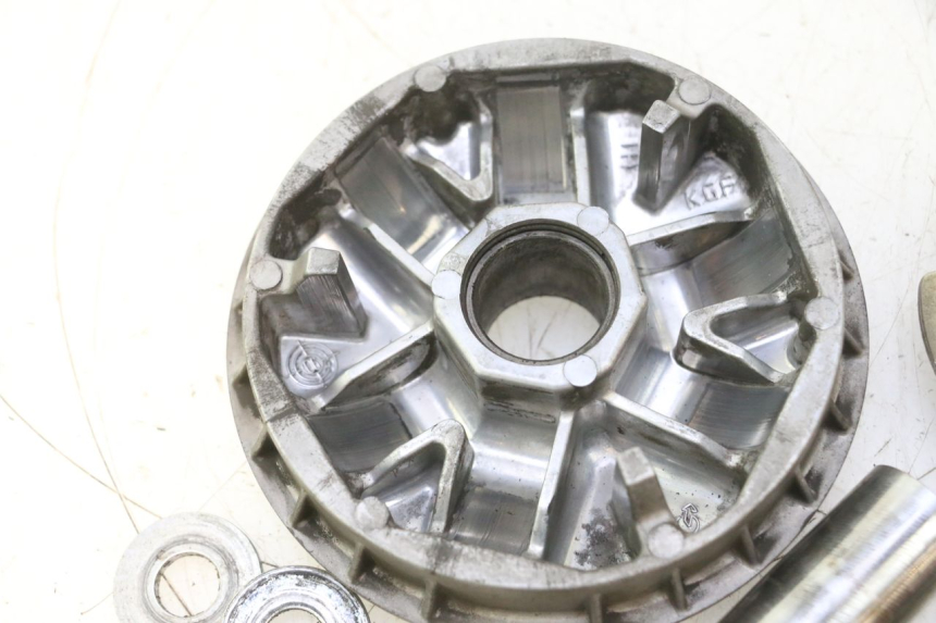 photo de VARIATEUR HONDA FES PANTHEON 125 (2003 - 2007) - État de surface