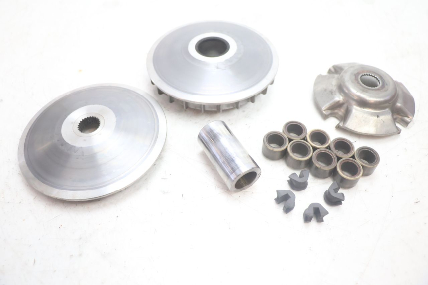 photo de VARIATEUR HONDA FJS SILVER WING SILVERWING 400 (2005 - 2008) - Gros plan technique