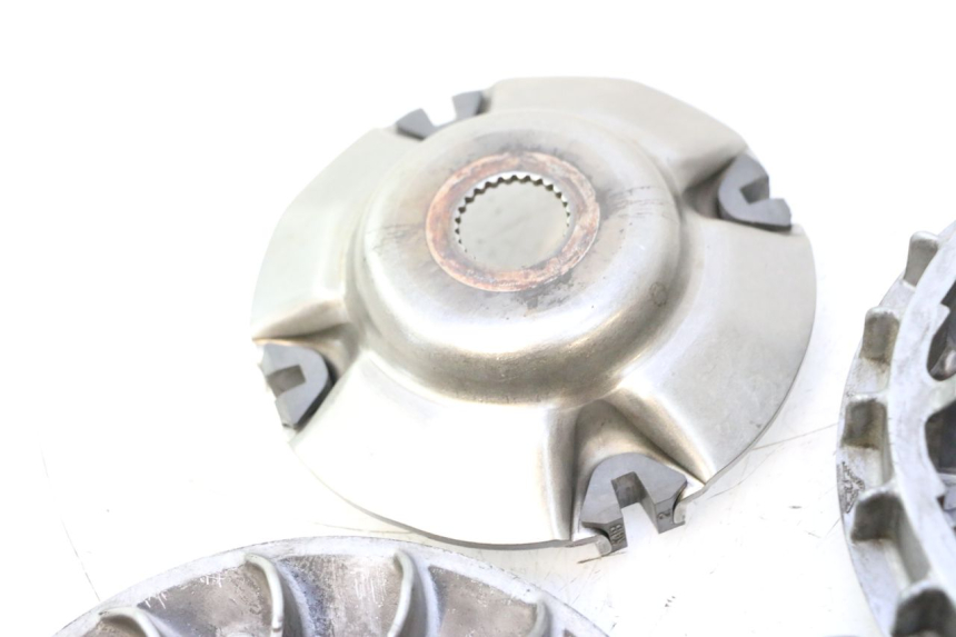 photo de VARIATEUR HONDA FJS SILVER WING SILVERWING 400 (2005 - 2008) - Vue rapprochée