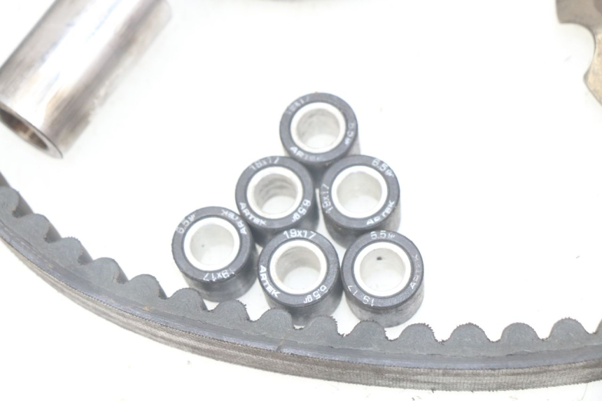 photo de VARIATEUR PIAGGIO FLY 125 (2005 - 2012) - Autre angle de vue