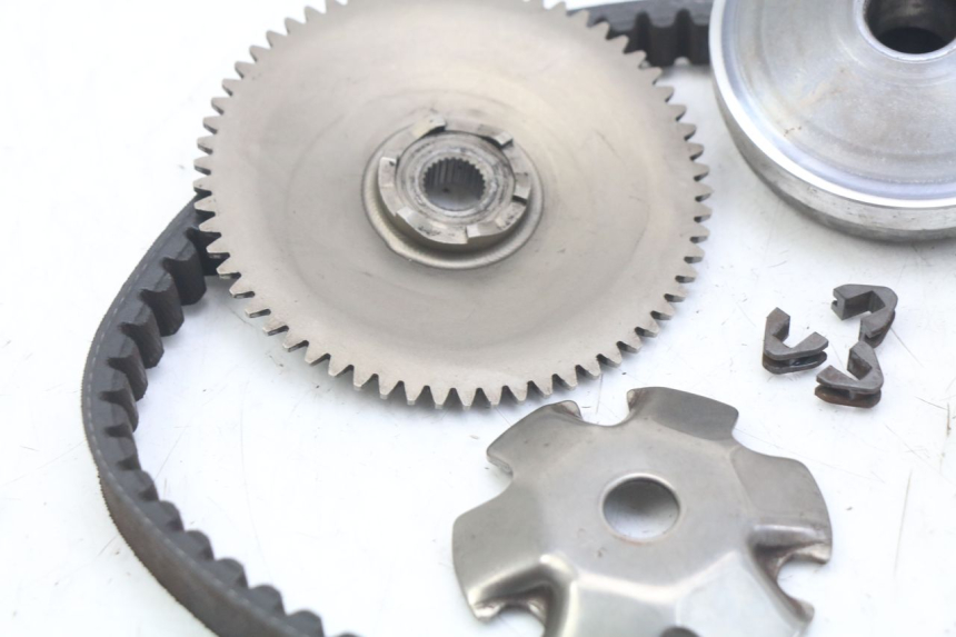 photo de Variateur SYM JET EURO X 2T 50 (2003 - 2007) - Gros plan technique