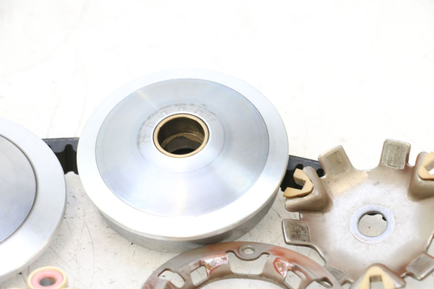 photo de VARIATEUR PEUGEOT KISBEE 2T 50 (2018 - 2022) - Gros plan technique