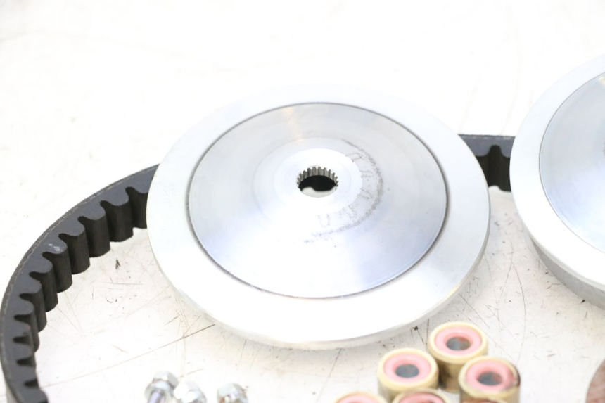 photo de VARIATEUR PEUGEOT KISBEE 2T 50 (2018 - 2022) - Vue d’ensemble
