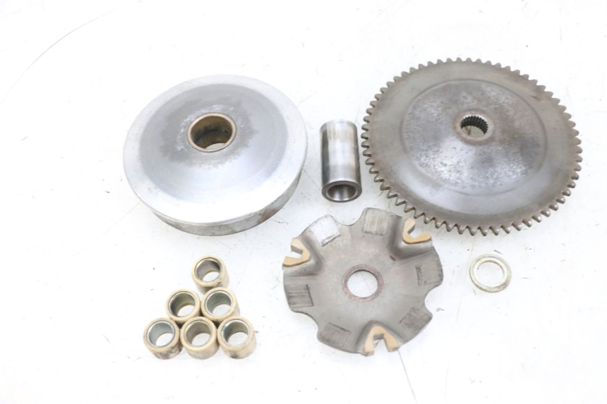 photo de VARIATEUR PEUGEOT KISBEE 4T 50 (2010 - 2017) - Zoom composants