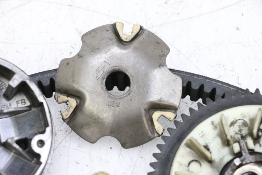 photo de VARIATEUR PEUGEOT KISBEE 4T 50 (2018 - 2022) - Marquages et références