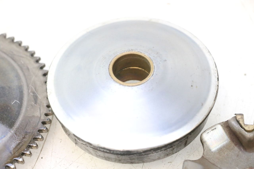 photo de VARIATEUR PEUGEOT KISBEE 4T 50 (2010 - 2017) - Autre angle de vue