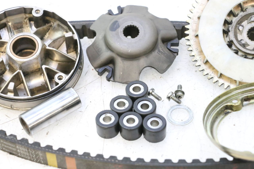 photo de VARIATEUR PIAGGIO LIBERTY 50 (1998 - 2003) - Zoom composants