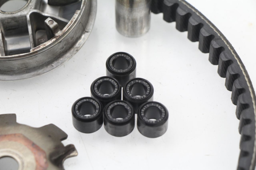 photo de VARIATEUR PEUGEOT LOOXOR 50 (2001 - 2004) - Points de fixation