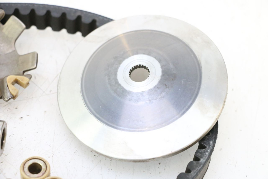 photo de VARIATEUR PEUGEOT LUDIX ONE 14P 50 (2004 - 2013) - Points de fixation
