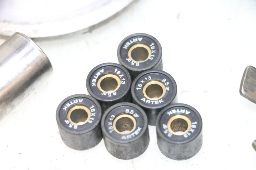 photo de VARIATEUR PEUGEOT LUDIX ONE 50 (2004 - 2006) - Points de fixation