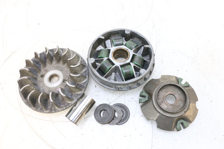 photo de VARIATEUR PIAGGIO MP3 RL 250 (2006 - 2010) - Gros plan technique