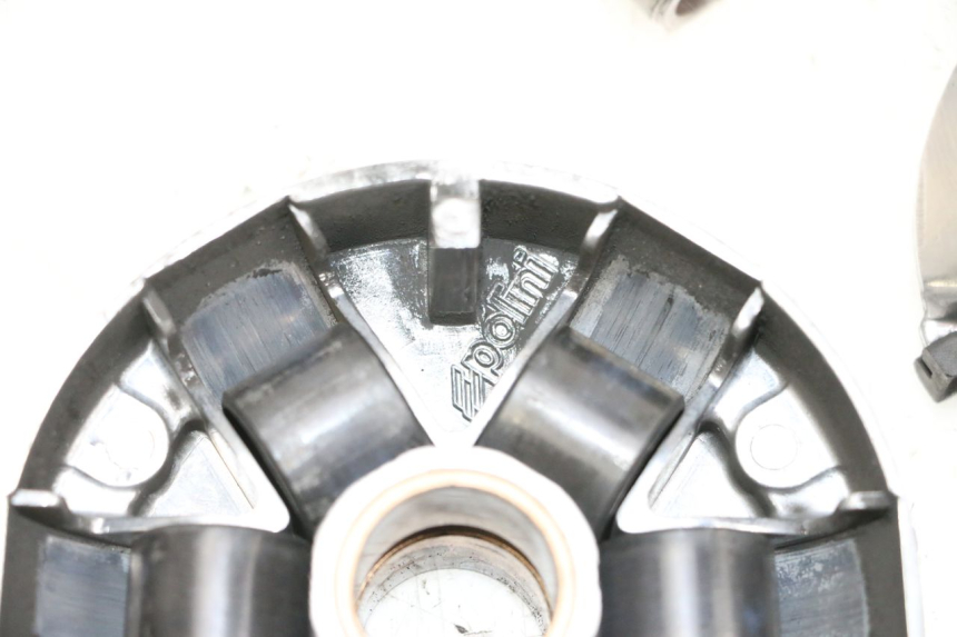 photo de VARIATEUR PIAGGIO NEW TYPHOON 50 (2018 - 2021) - Autre angle de vue