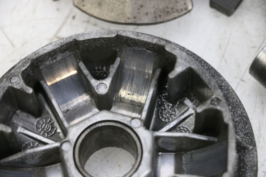 photo de VARIATEUR SYM ORBIT III 3 4T 50 (2018 - 2021) - Points de fixation