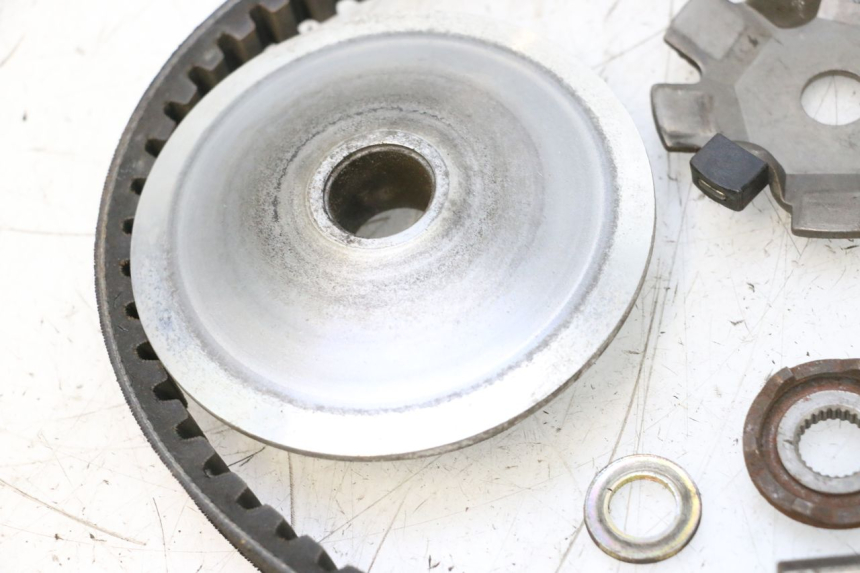 photo de VARIATEUR SYM ORBIT III 3 4T 50 (2018 - 2021) - Gros plan technique