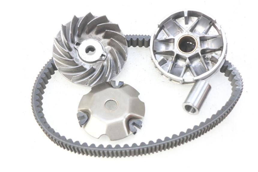 photo de VARIATEUR PIAGGIO VESPA GTS IGET ABS 125 (2017 - 2023)