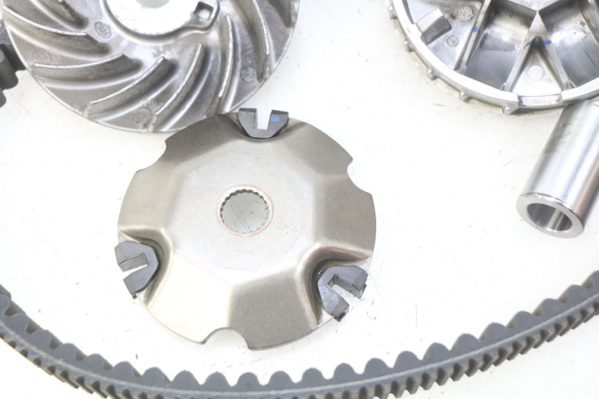 photo de VARIATEUR PIAGGIO VESPA GTS IGET ABS 125 (2017 - 2023)