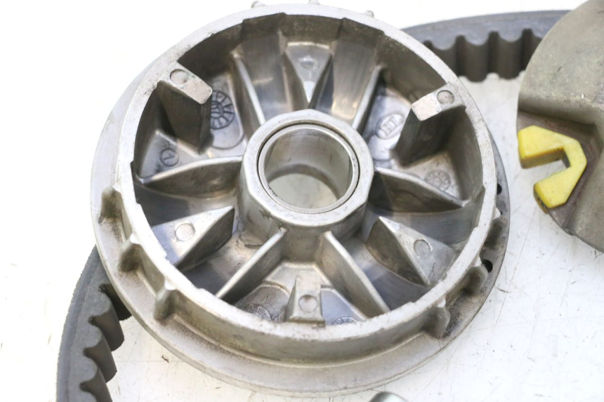 photo de VARIATEUR PEUGEOT SATELIS 125 (2013 - 2018) - Zoom composants