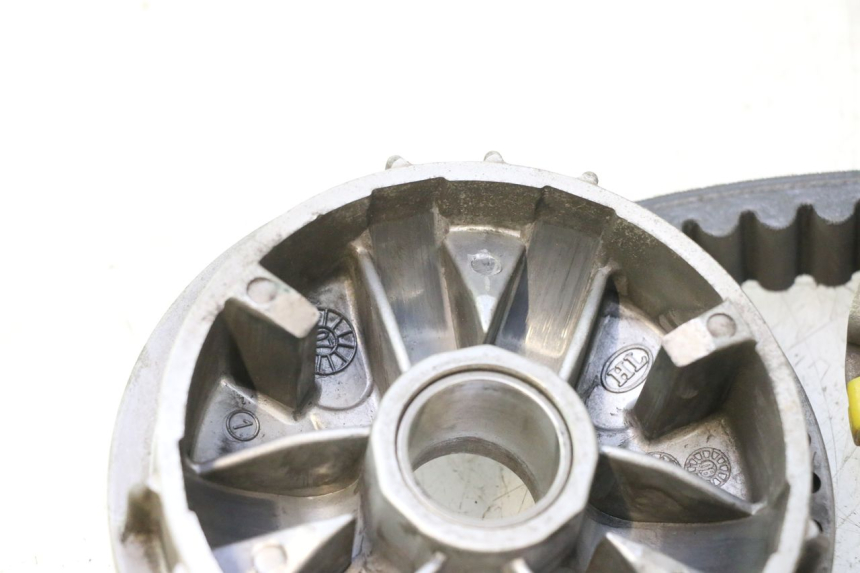 photo de VARIATEUR PEUGEOT SATELIS 125 (2013 - 2018) - Vue rapprochée