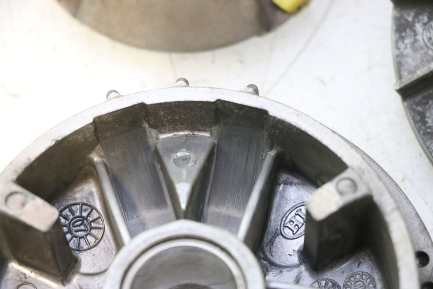 photo de VARIATEUR PEUGEOT SATELIS 125 (2013 - 2018) - Marquages et références
