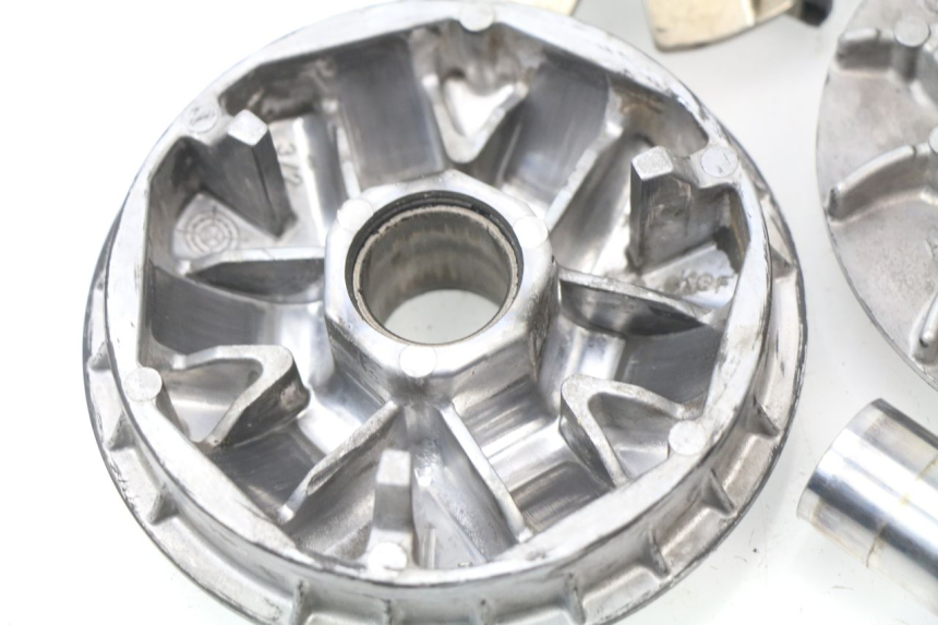 photo de VARIATEUR HONDA SES DYLAN 125 (2002 - 2006) - État de surface