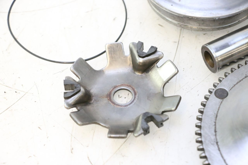 photo de VARIATEUR PEUGEOT SPEEDFIGHT LC 50 (1996 - 2002) - Gros plan technique