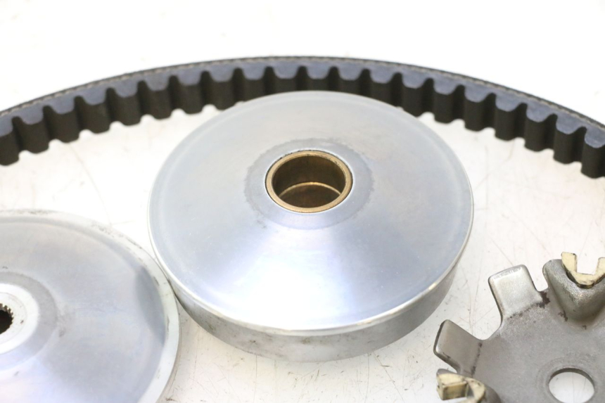 photo de VARIATEUR PEUGEOT STREETZONE NAKED 2T 50 (2014 - 2018) - État de surface