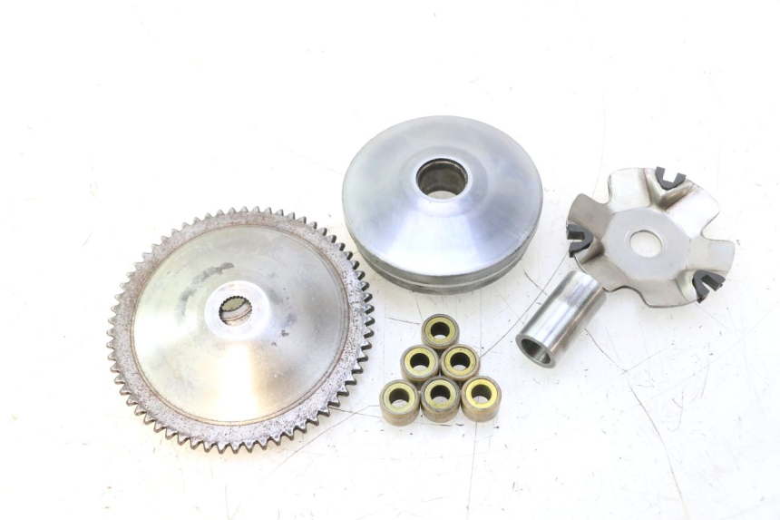 photo de VARIATEUR KYMCO SUPER 8 2T 50 (2007 - 2013) - Points de fixation