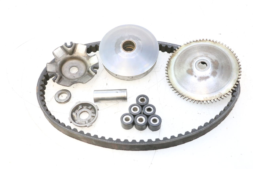photo de VARIATEUR PIAGGIO TYPHOON 50 (2000 - 2009) - Gros plan technique