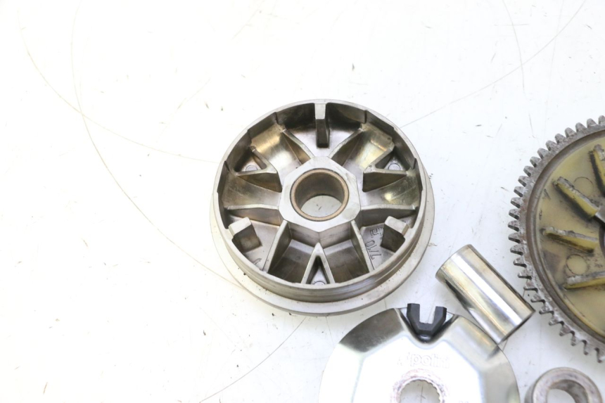 photo de VARIATEUR PIAGGIO TYPHOON 50 (1993 - 1999) - Zoom composants