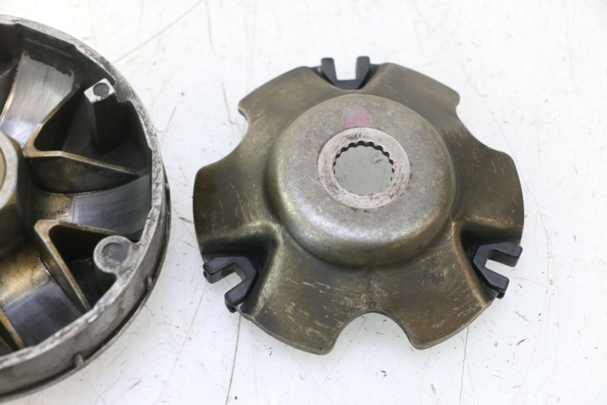 photo de VARIATEUR PIAGGIO VESPA PRIMAVERA 2T 50 (2013 - 2018) - Gros plan technique