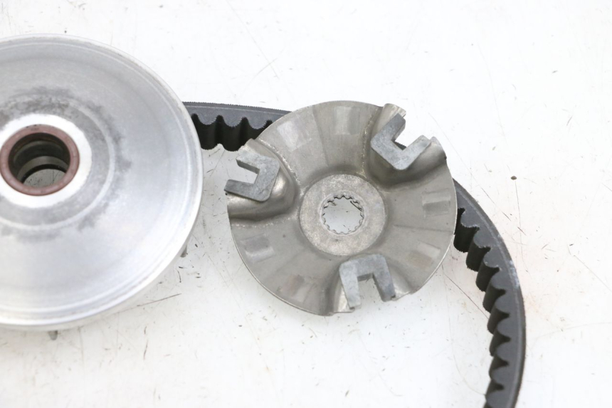 photo de VARIATEUR YAMAHA XMAX X-MAX 125 (2006 - 2009) - Points de fixation