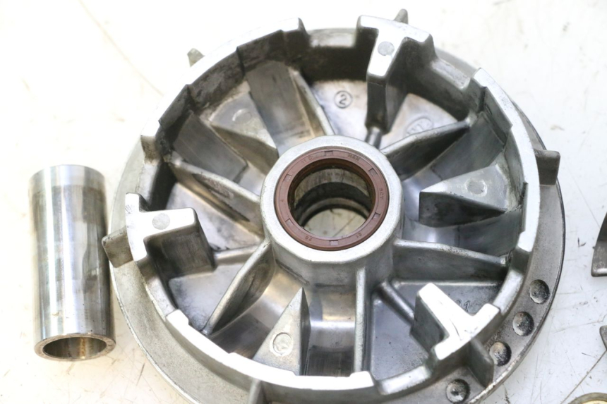 photo de VARIATEUR YAMAHA X-MAX XMAX 125 (2010 - 2013) - Marquages et références
