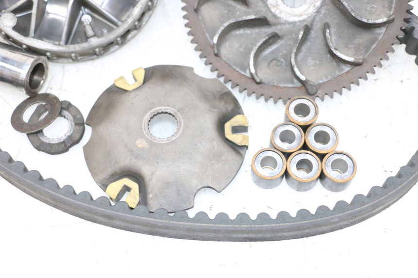 photo de VARIATEUR PIAGGIO X8 125 (2004 - 2007) - État de surface