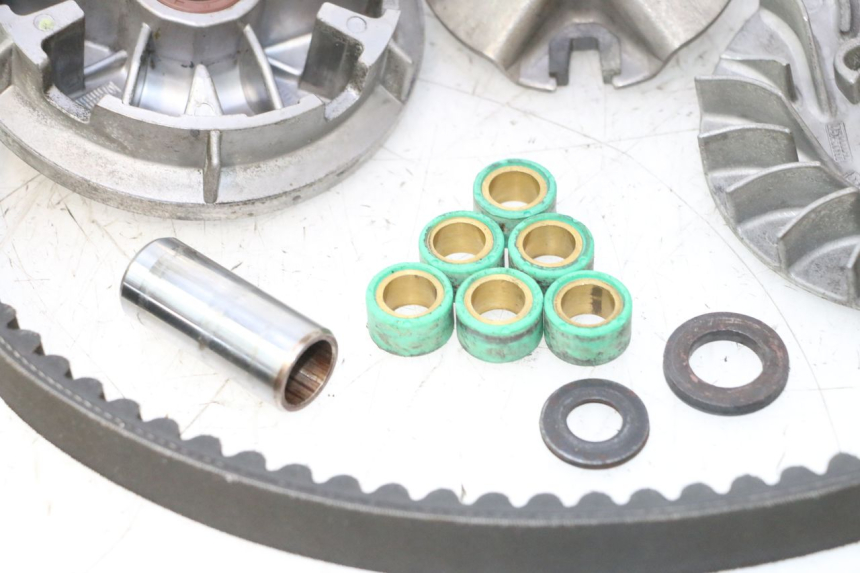 photo de VARIATEUR YAMAHA YP MAJESTY 125 (2007 - 2010) - Zoom composants